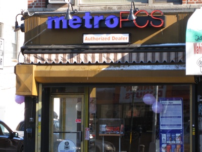 metro pcs blackberry. The new MetroPCS dealer down